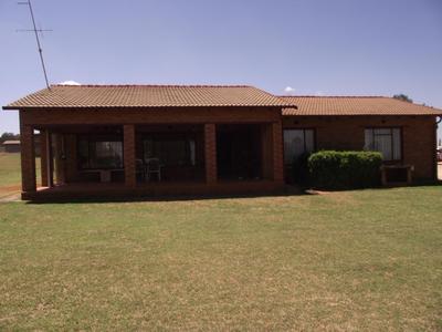 Smallholding  For Sale in Tarlton, Krugersdorp