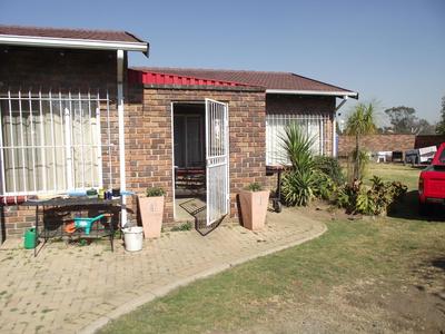 Townhouse For Sale in Mindalore, Krugersdorp